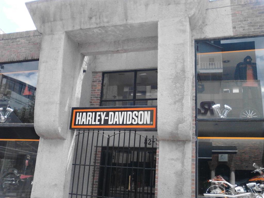 Bogotá Rooms Heroes Exterior foto